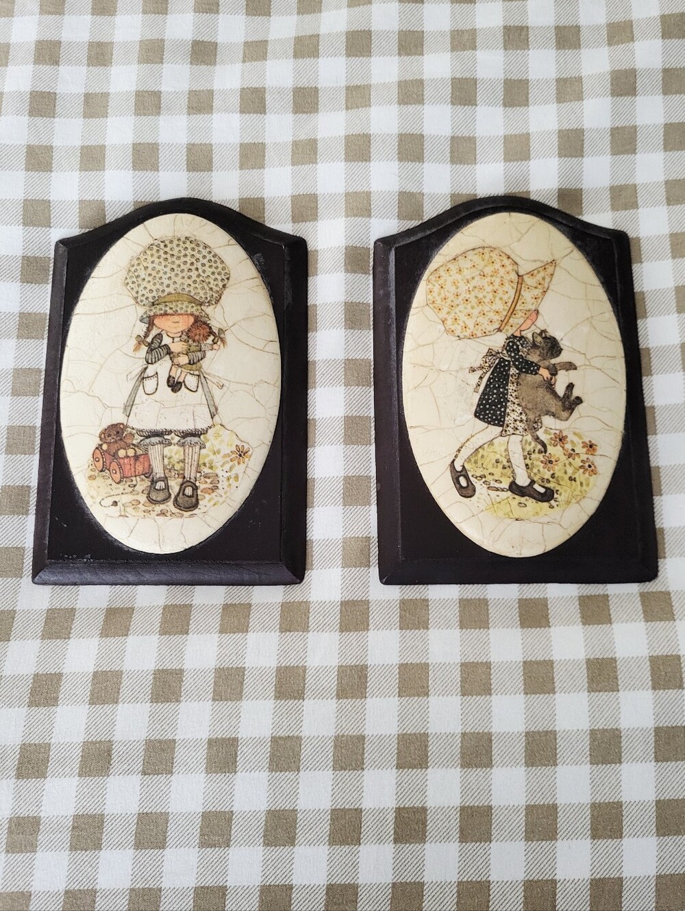 Vintage 1970’s Holly Hobbie Small Chalkware Decoupage Handcrafted Plaques